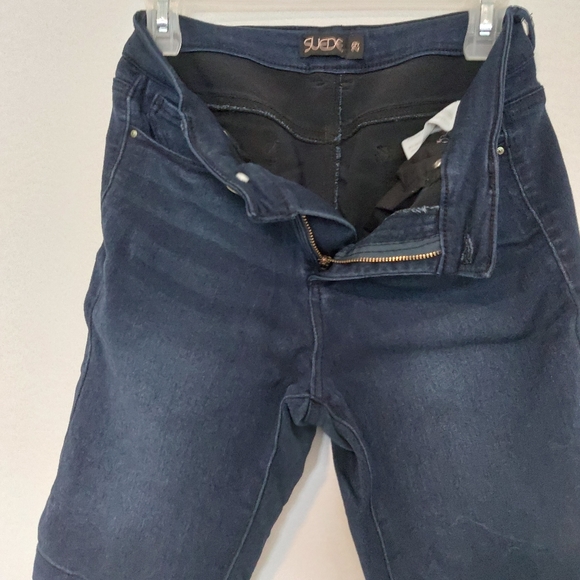 Suede shorts - Picture 3 of 3